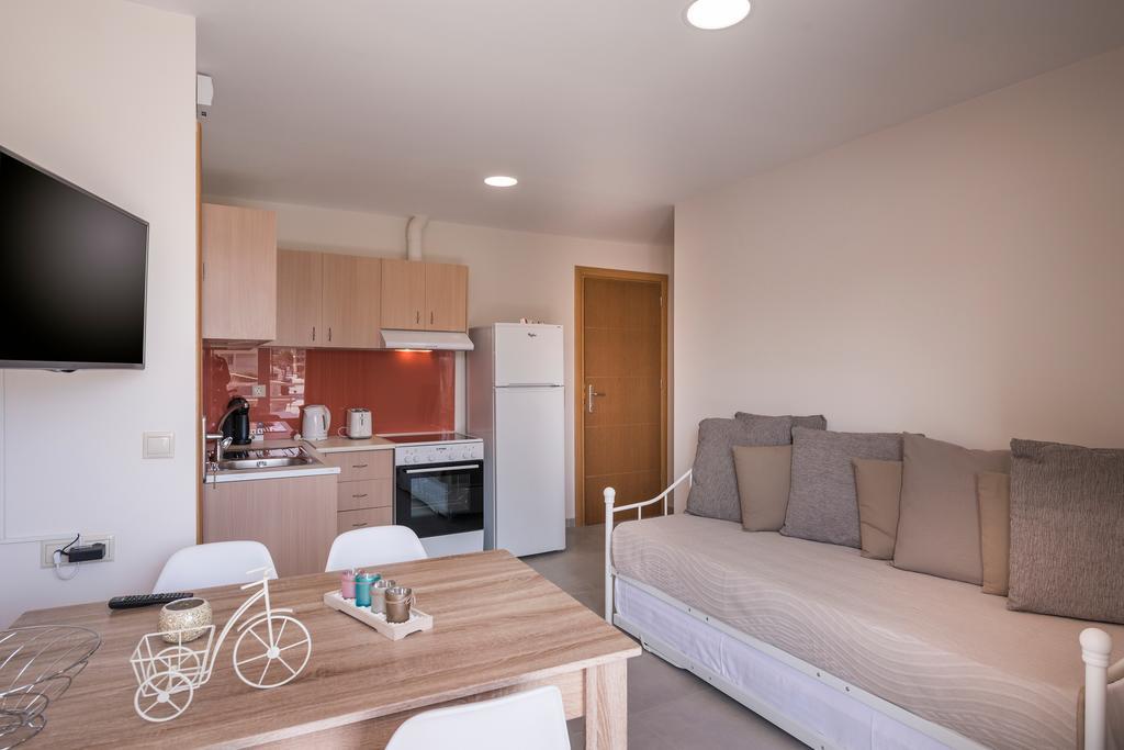 Athina Apartments Near The Sea Platania Platanés Εξωτερικό φωτογραφία